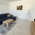 Tetris Spacious Comfortable Apartment