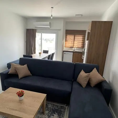 Tetris Spacious Comfortable Nicosie
